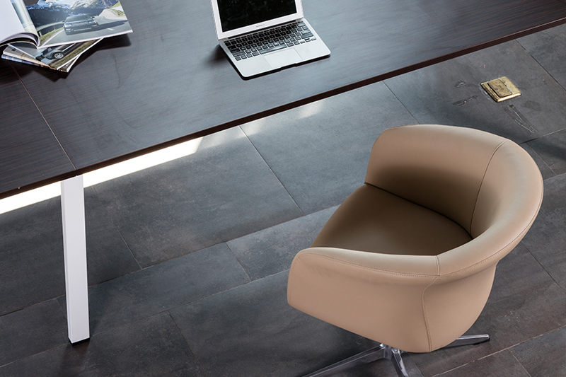 如何挑選優(yōu)質(zhì)辦公家具之優(yōu)質(zhì)辦公椅應(yīng)如何挑選